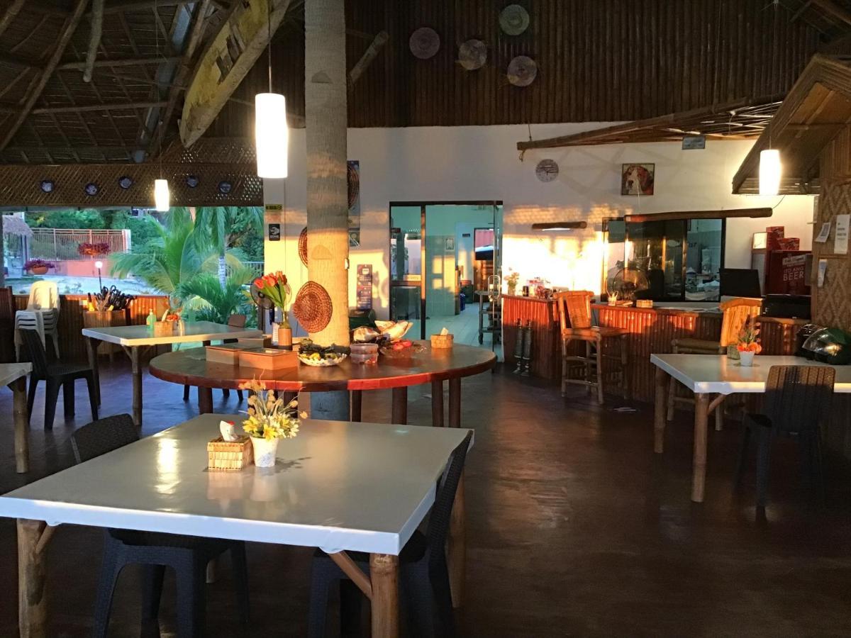 Cuestas Beach Resort And Restaurant Badian Eksteriør bilde