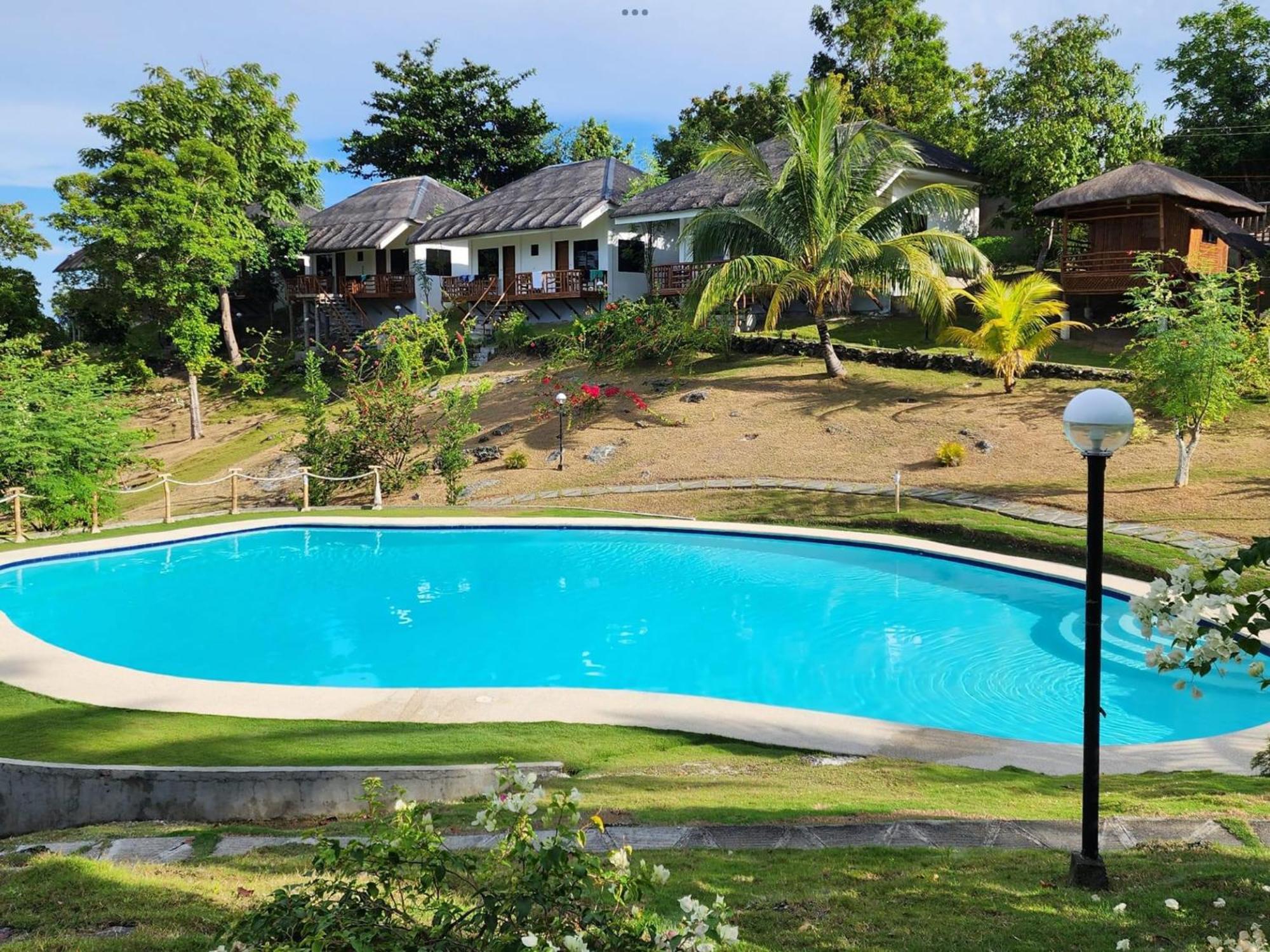 Cuestas Beach Resort And Restaurant Badian Eksteriør bilde