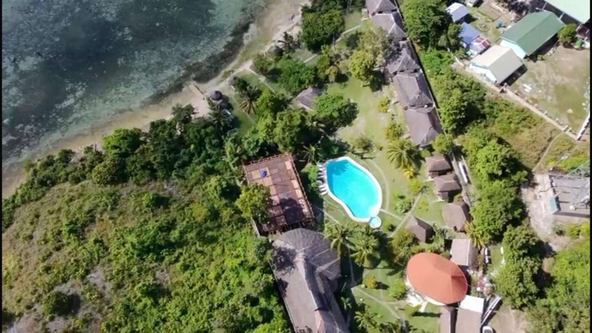 Cuestas Beach Resort And Restaurant Badian Eksteriør bilde