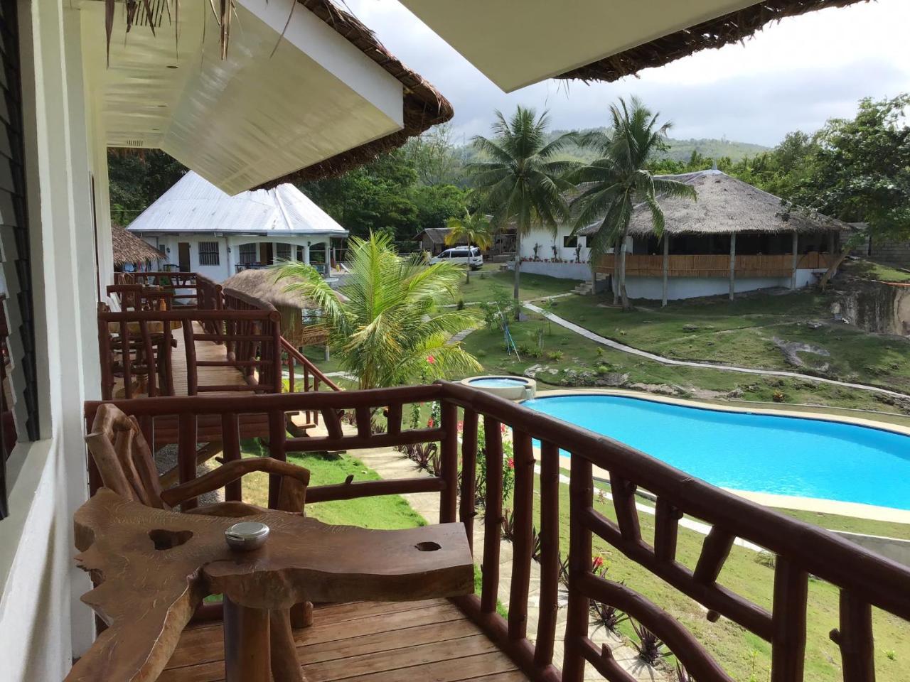 Cuestas Beach Resort And Restaurant Badian Eksteriør bilde