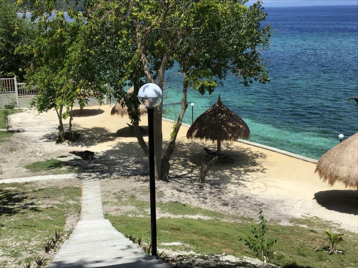 Cuestas Beach Resort And Restaurant Badian Eksteriør bilde