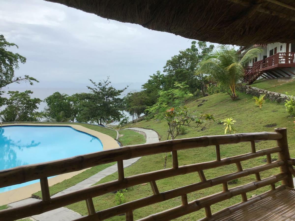 Cuestas Beach Resort And Restaurant Badian Eksteriør bilde