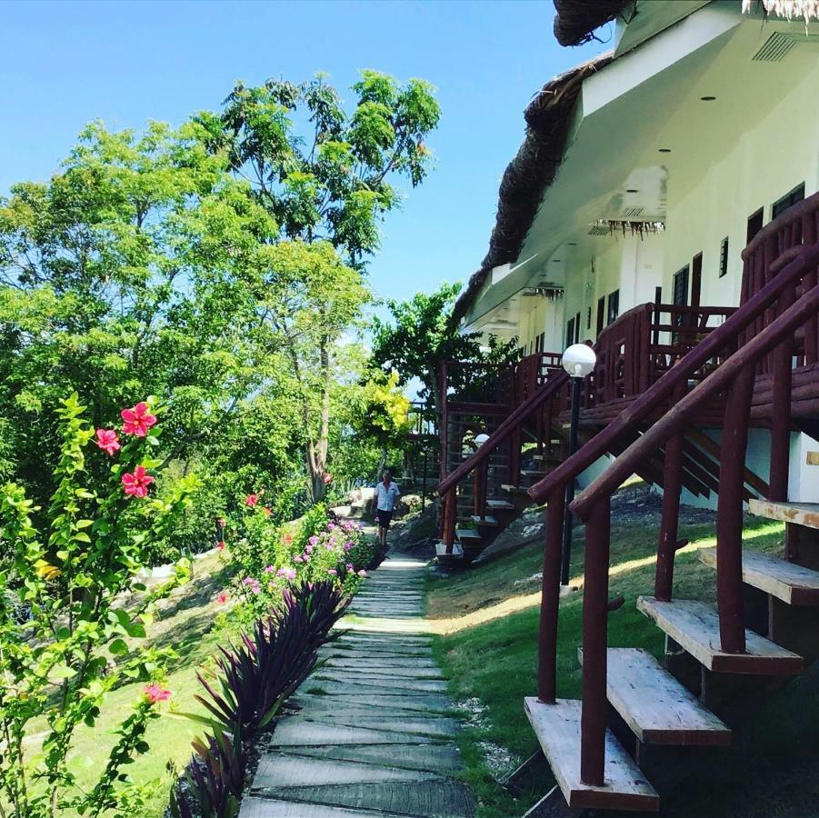 Cuestas Beach Resort And Restaurant Badian Eksteriør bilde