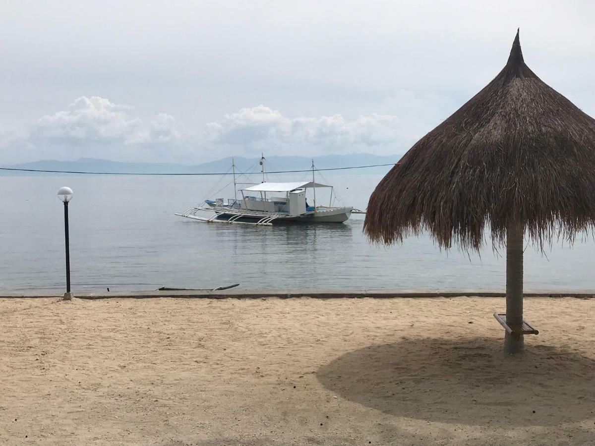 Cuestas Beach Resort And Restaurant Badian Eksteriør bilde