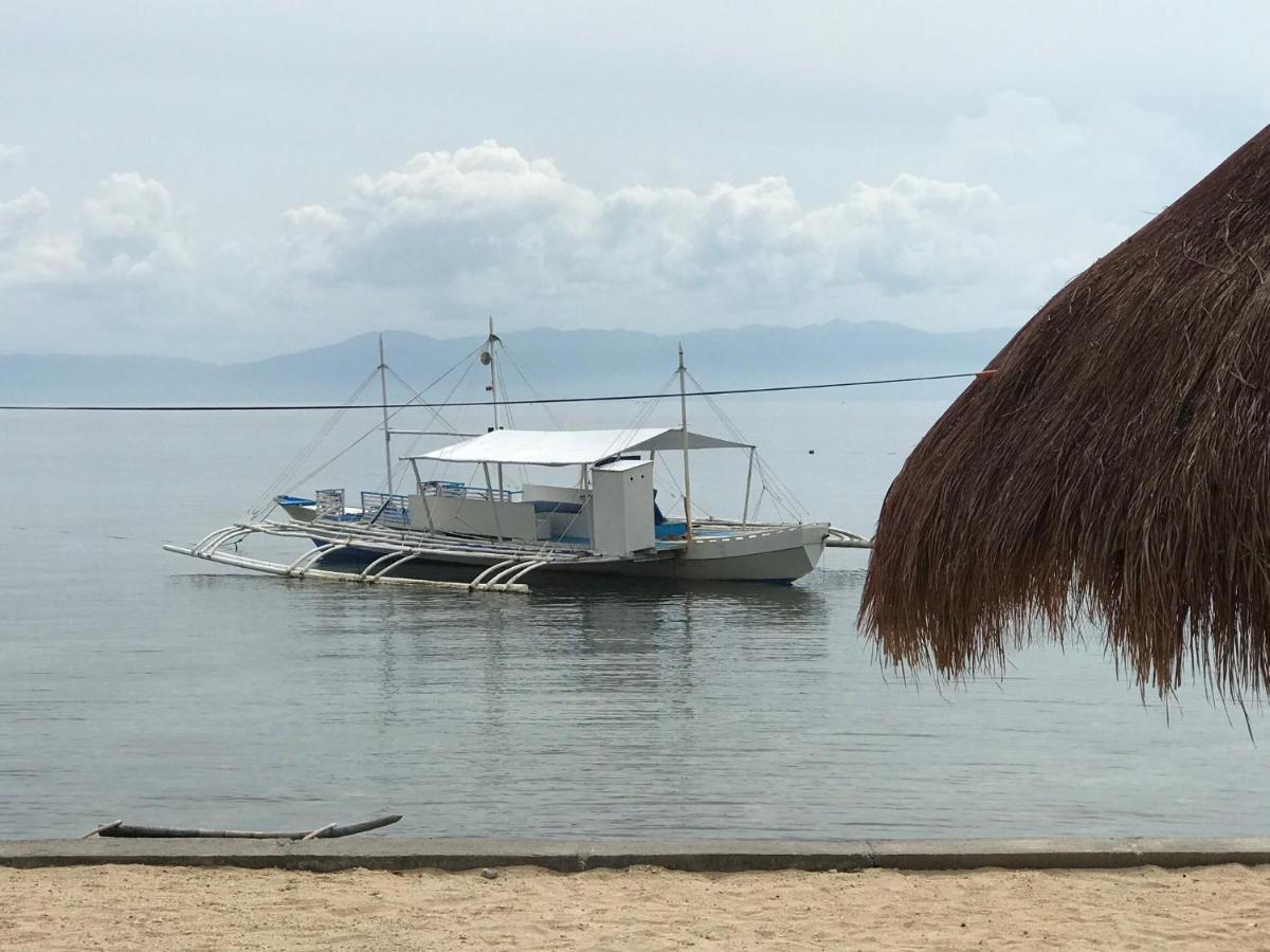 Cuestas Beach Resort And Restaurant Badian Eksteriør bilde